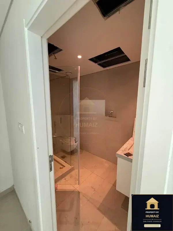 Luxury Penthouse Suite (Sea Facing, Suite 1) at The Views For Sale in DHA Phase 8 Karachi — Photograph 21