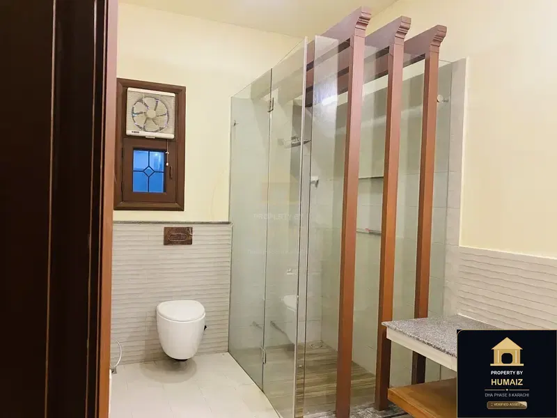 666 Sq. Yd. 6-Bedroom Luxury Villa (Basement, 7 Bath, Residence 1) in DHA Phase 8 For Rent in DHA Phase 8 Karachi — Photograph 12