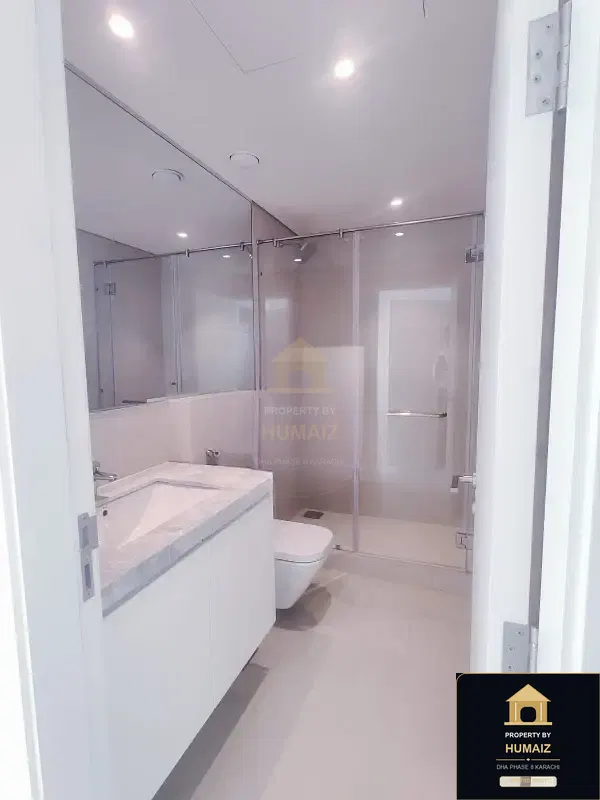 3-Bedroom Luxury Apartment (Sea Facing, 5 Bath, Suite 7) at Emaar Oceanfront For Rent in DHA Phase 8 Karachi — Photograph 17