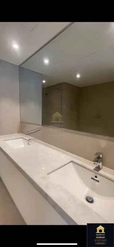2-Bedroom Luxury Apartment (Sea Facing, 3 Bath, Suite 36) at The Views For Rent in DHA Phase 8 Karachi — Photograph 4