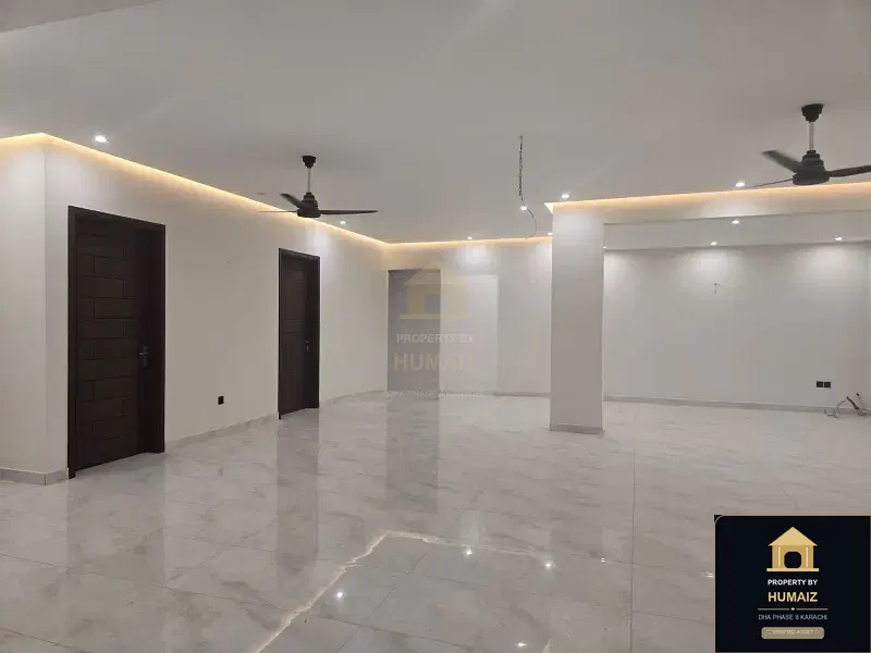 500 Sq. Yd. 6-Bedroom Luxury Villa (Basement, 7 Bath, Residence 44) in DHA Phase 8 For Sale in DHA Phase 8 Karachi — Photograph 9