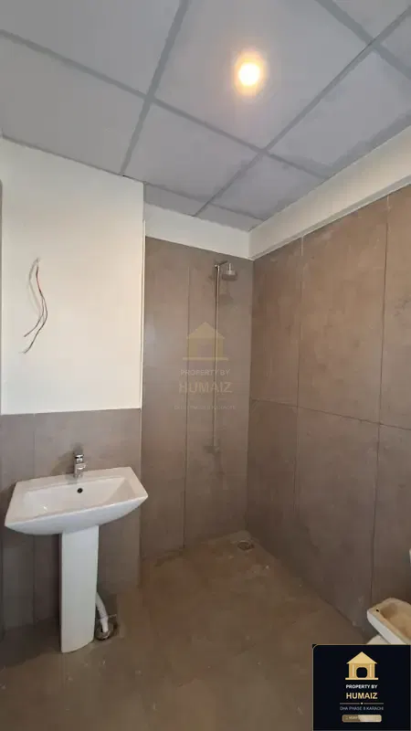 3-Bedroom Luxury Apartment (4 Bath, Suite 9) in DHA Phase 8 For Rent in DHA Phase 8 Karachi — Photograph 8