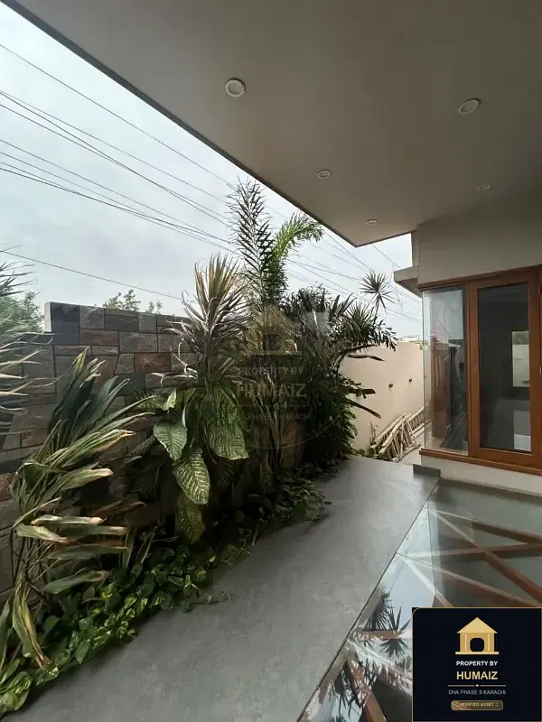 500 Sq. Yd. Architectural Villa (Corner, Residence 6) in DHA Phase 8 For Sale in DHA Phase 8 Karachi — Photograph 20