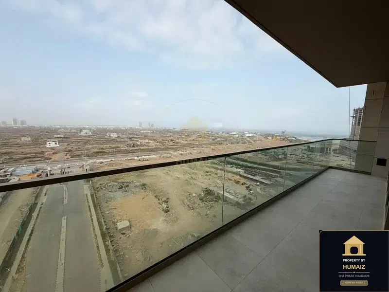 Luxury High-Rise Residence at The Views For Sale in DHA Phase 8 Karachi — Photograph 11