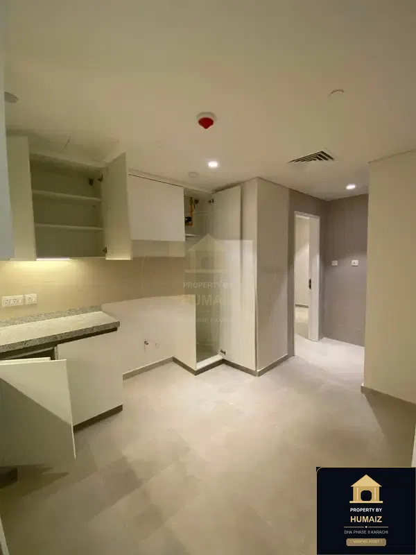 4-Bedroom Luxury Apartment (Sea Facing, 6 Bath, Suite 2) at The Views For Rent in DHA Phase 8 Karachi — Photograph 24