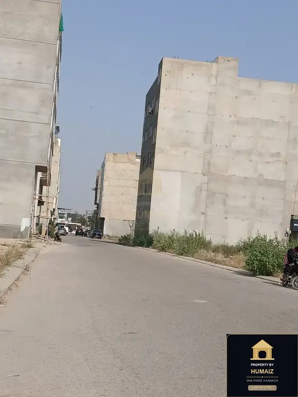 113 Sq. Yd. Corporate Office Space (1 Bath, Unit 3) on Al-Murtaza Commercial For Sale in DHA Phase 8 Karachi — Photograph 3