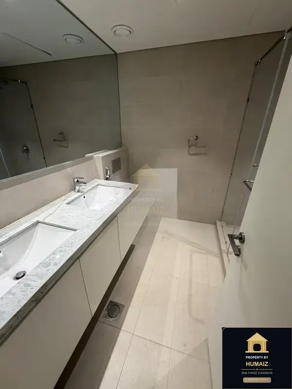 3-Bedroom Luxury Apartment (Private Pool, 3 Bath, Suite 40) at The Views For Sale in DHA Phase 8 Karachi — Photograph 14