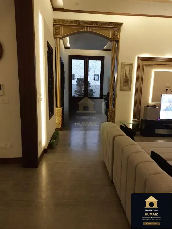 700 Sq. Yd. 6-Bedroom Luxury Villa on Khayaban-e-Faisal For Sale in DHA Phase 8 Karachi — Photograph 24