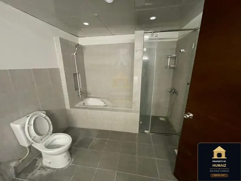 4-Bedroom Luxury Apartment (West Open, 6 Bath, Suite 2) at Reef Towers For Sale in DHA Phase 8 Karachi — Photograph 9