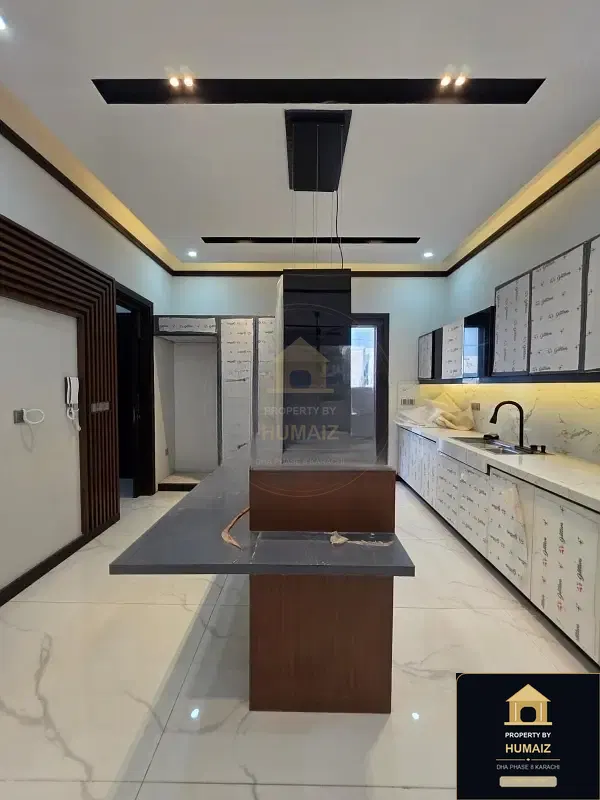 500 Sq. Yd. 6-Bedroom Luxury Villa (Basement, 6 Bath, Residence 100) in DHA Phase 8 For Sale in DHA Phase 8 Karachi — Photograph 13