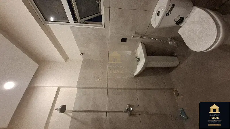 3-Bedroom Luxury Apartment (West Open, 3 Bath, Suite 31) on Al-Murtaza Commercial For Sale in DHA Phase 8 Karachi — Photograph 12