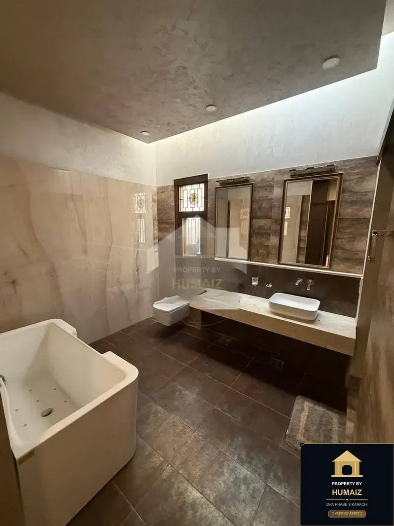 500 Sq. Yd. 6-Bedroom Luxury Villa (Basement, 6 Bath, Residence 132) in DHA Phase 8 For Sale in DHA Phase 8 Karachi — Photograph 6