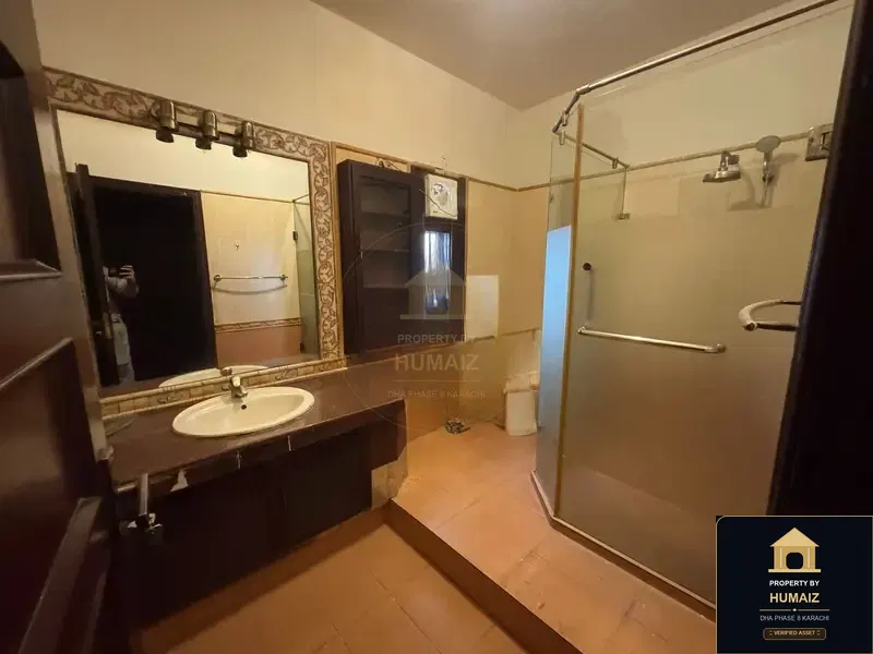 500 Sq. Yd. 4-Bedroom Luxury Villa (Basement, 5 Bath, Residence 2) in DHA Phase 8 For Rent in DHA Phase 8 Karachi — Photograph 12