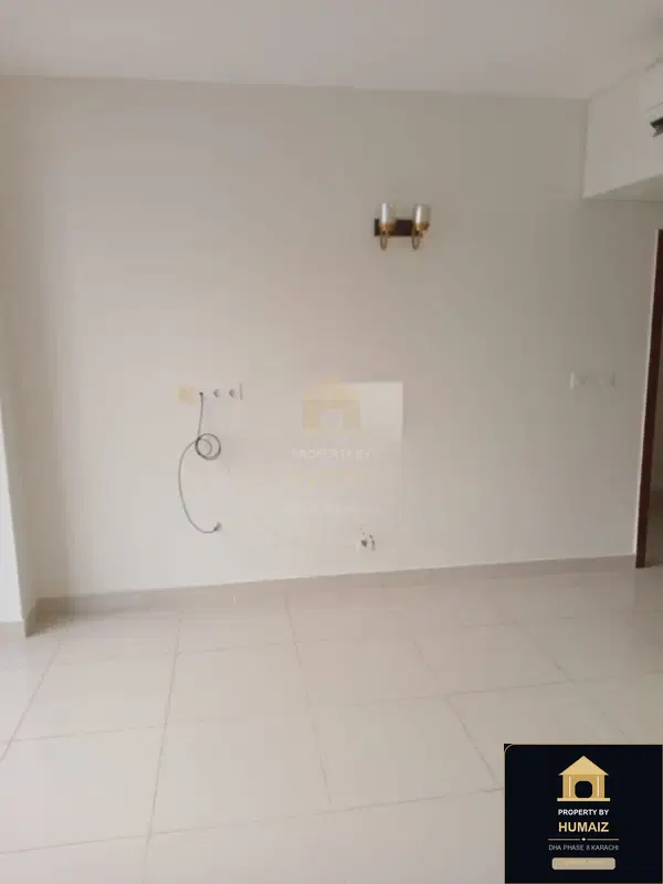 4-Bedroom Luxury Apartment (Sea Facing, 4 Bath, Suite 5) at Reef Towers For Rent in DHA Phase 8 Karachi — Photograph 19