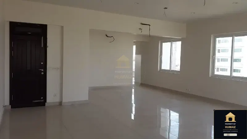 200 Sq. Yd. Commercial Building (Corner, Unit 1) on Al-Murtaza Commercial For Sale in DHA Phase 8 Karachi — Photograph 4
