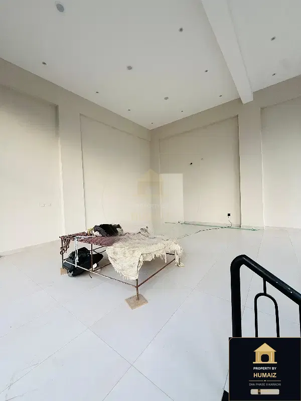 100 Sq. Yd. Commercial Retail Shop (Corner, Unit 6) on Zulfiqar Commercial For Rent in DHA Phase 8 Karachi — Photograph 5