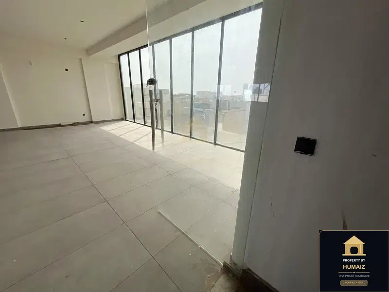 92 Sq. Yd. Commercial Retail Shop (Basement, Unit 1) on Zulfiqar Commercial For Rent in DHA Phase 8 Karachi — Photograph 3