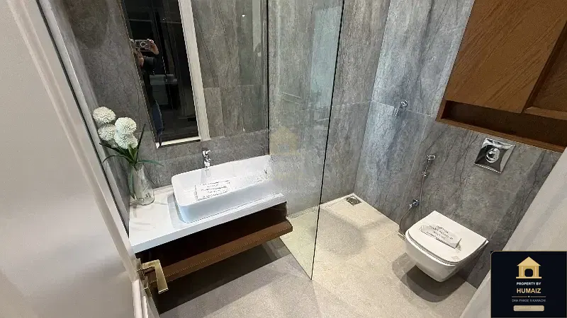 1-Bedroom Luxury Apartment (Sea Facing, 2 Bath, Suite 72) at HMR Waterfront For Sale in DHA Phase 8 Karachi — Photograph 12
