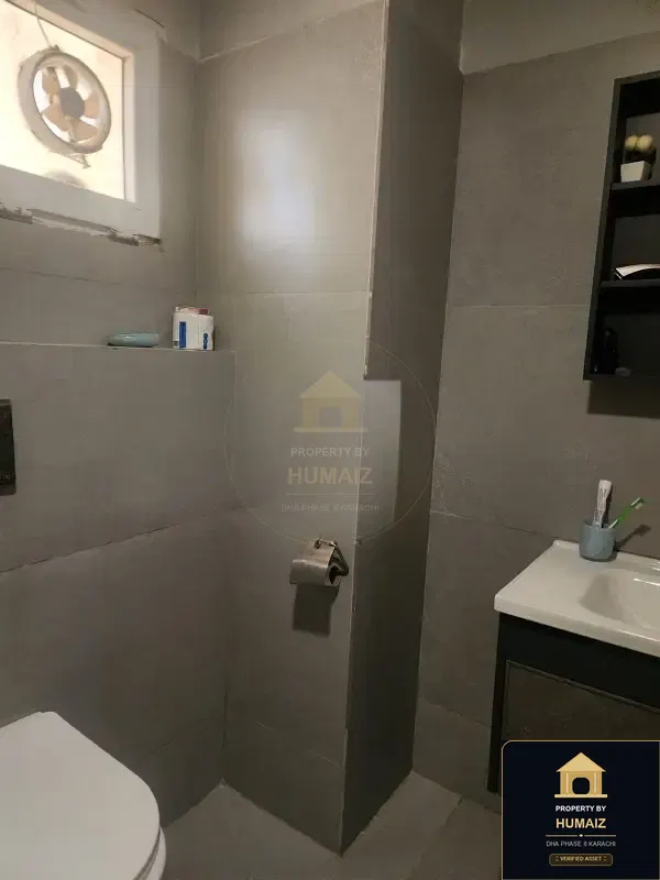 3-Bedroom Luxury Apartment (Park Facing, 4 Bath, Suite 10) at Creek Vistas For Rent in DHA Phase 8 Karachi — Photograph 15