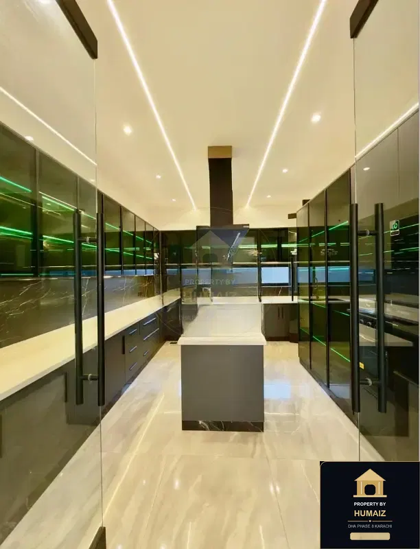 500 Sq. Yd. 5-Bedroom Luxury Villa (Basement, 6 Bath, Residence 26) in DHA Phase 8 For Rent in DHA Phase 8 Karachi — Photograph 4