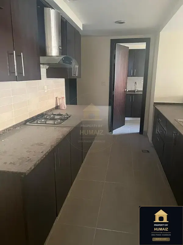 1-Bedroom Luxury Apartment (Sea Facing, 1 Bath, Suite 1) at Coral Towers For Rent in DHA Phase 8 Karachi — Photograph 4