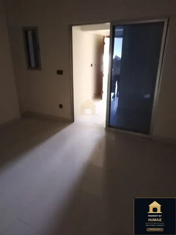 3-Bedroom Luxury Apartment (West Open, 3 Bath, Suite 9) on Al-Murtaza Commercial For Sale in DHA Phase 8 Karachi — Photograph 9