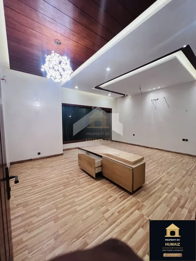 500 Sq. Yd. 6-Bedroom Luxury Villa (Basement, 6 Bath, Residence 6) in DHA Phase 8 For Sale in DHA Phase 8 Karachi — Photograph 6