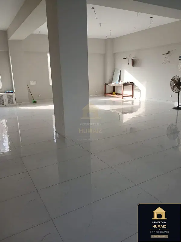 200 Sq. Yd. Commercial Building (Basement, Unit 2) on Al-Murtaza Commercial For Sale in DHA Phase 8 Karachi — Photograph 4