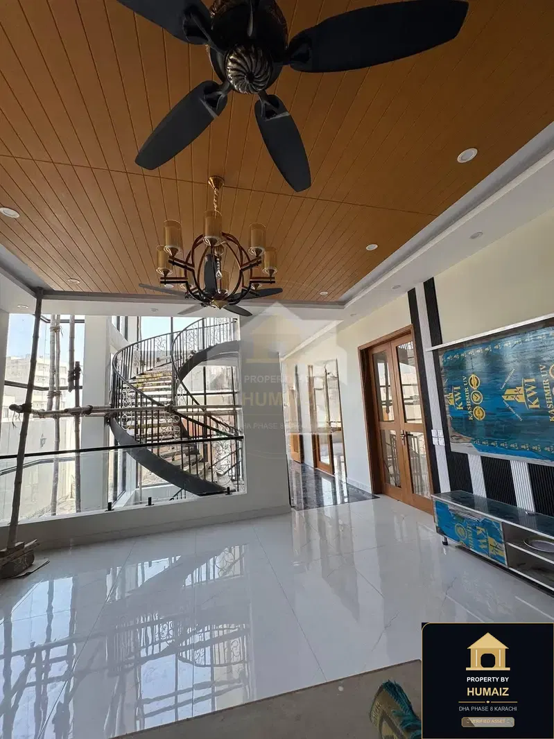 300 Sq. Yd. 5-Bedroom Luxury Villa in Zone E For Sale in DHA Phase 8 Karachi — Photograph 6