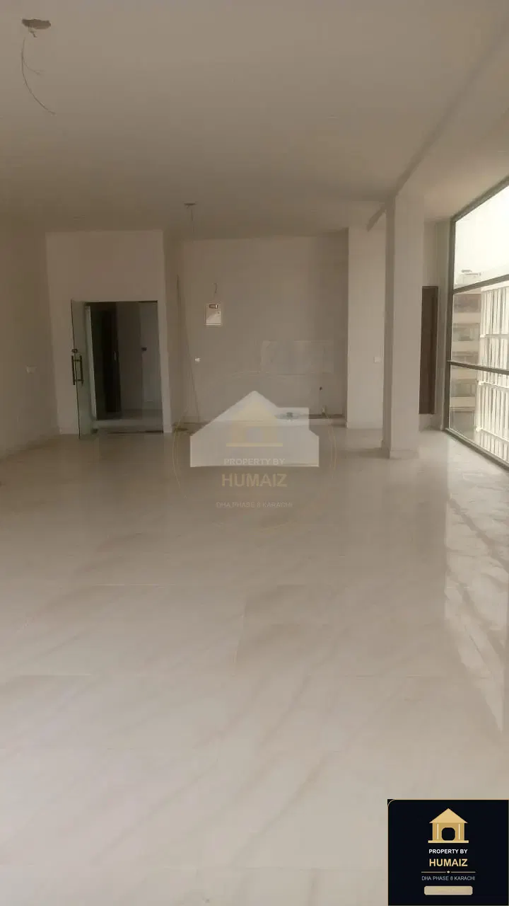 239 Sq. Yd. Corporate Office Space in DHA Phase 8 For Sale in DHA Phase 8 Karachi — Photograph 2