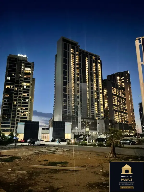 3-Bedroom Luxury Apartment (West Open, 5 Bath, Suite 7) at The Views For Sale in DHA Phase 8 Karachi — Photograph 7