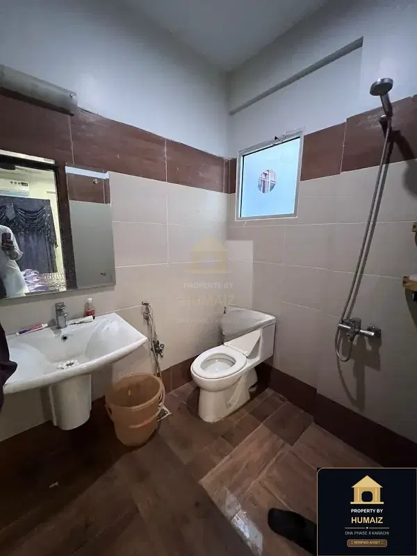 3-Bedroom Luxury Apartment (4 Bath, Suite 18) on Al-Murtaza Commercial For Sale in DHA Phase 8 Karachi — Photograph 7