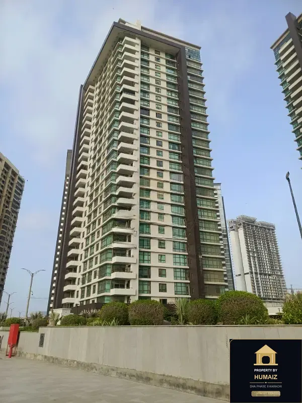 3-Bedroom Luxury Apartment (5 Bath, Suite 2) at Pearl Towers For Sale in DHA Phase 8 Karachi — Photograph 14