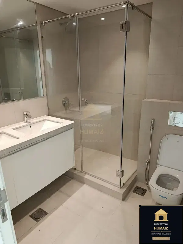 3-Bedroom Luxury Apartment (4 Bath, Suite 40) at The Views For Rent in DHA Phase 8 Karachi — Photograph 10