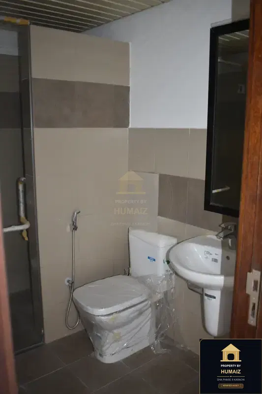 3-Bedroom Luxury Apartment (Brand New, 5 Bath, Suite 2) at Emaar Oceanfront For Rent in DHA Phase 8 Karachi — Photograph 7