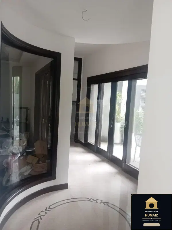 550 Sq. Yd. 5-Bedroom Luxury Villa in DHA Phase 8 For Rent in DHA Phase 8 Karachi — Photograph 9