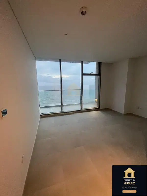 3-Bedroom Luxury Apartment (Sea Facing, 5 Bath, Suite 6) at The Views For Sale in DHA Phase 8 Karachi — Photograph 6