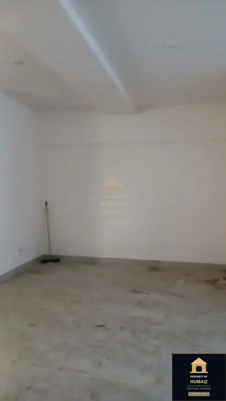 111 Sq. Yd. Corporate Office Space (Unit 13) on Al-Murtaza Commercial For Rent in DHA Phase 8 Karachi — Photograph 4