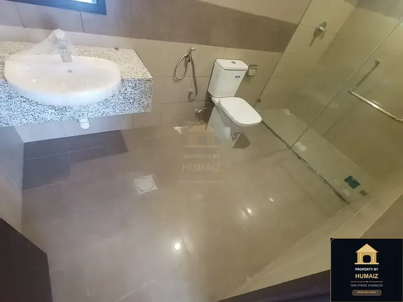 4-Bed Luxury Penthouse (Sea Facing, 5 Bath, Suite 1) at Pearl Towers For Rent in DHA Phase 8 Karachi — Photograph 33