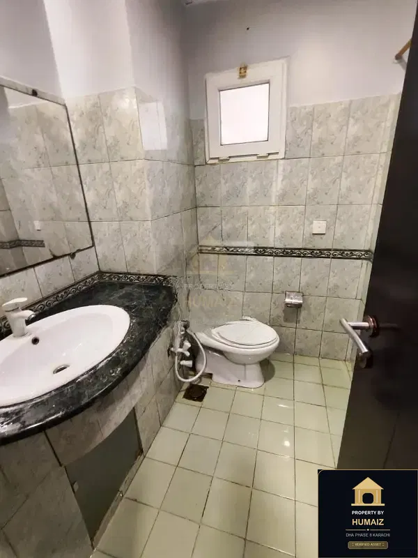 4-Bedroom Luxury Apartment (West Open, 5 Bath, Suite 19) at Creek Vistas For Rent in DHA Phase 8 Karachi — Photograph 9