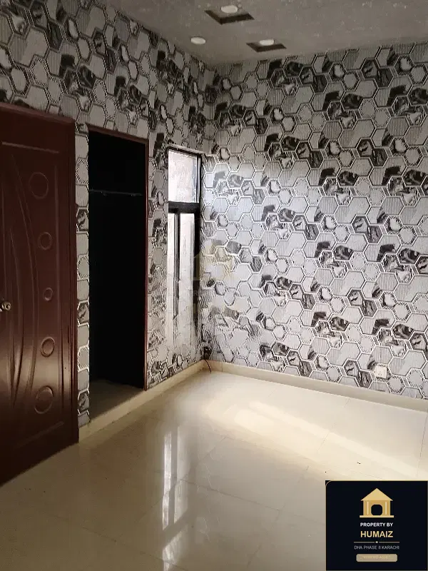 120 Sq. Yd. 4-Bedroom Luxury Villa (Basement, 5 Bath, Residence 4) in DHA Phase 8 For Rent in DHA Phase 8 Karachi — Photograph 2