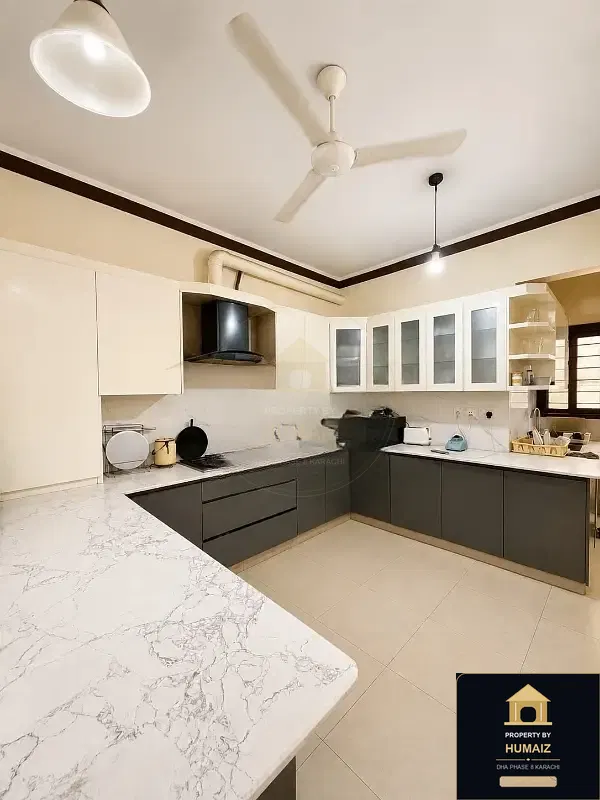 300 Sq. Yd. 5-Bedroom Luxury Villa in Khayaban-e-Ittehad For Sale in DHA Phase 8 Karachi — Photograph 4