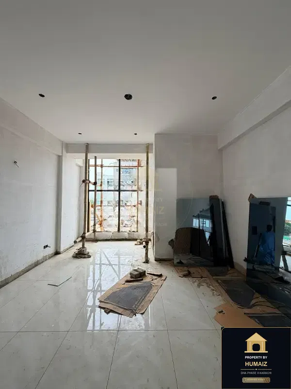117 Sq. Yd. Corporate Office Space (Brand New, 1 Bath, Unit 3) on Al-Murtaza Commercial For Sale in DHA Phase 8 Karachi — Photograph 5