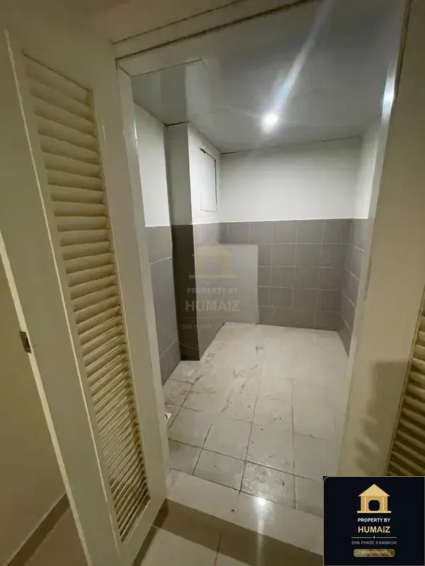 4-Bedroom Luxury Apartment (West Open, 6 Bath, Suite 2) at Reef Towers For Sale in DHA Phase 8 Karachi — Photograph 18