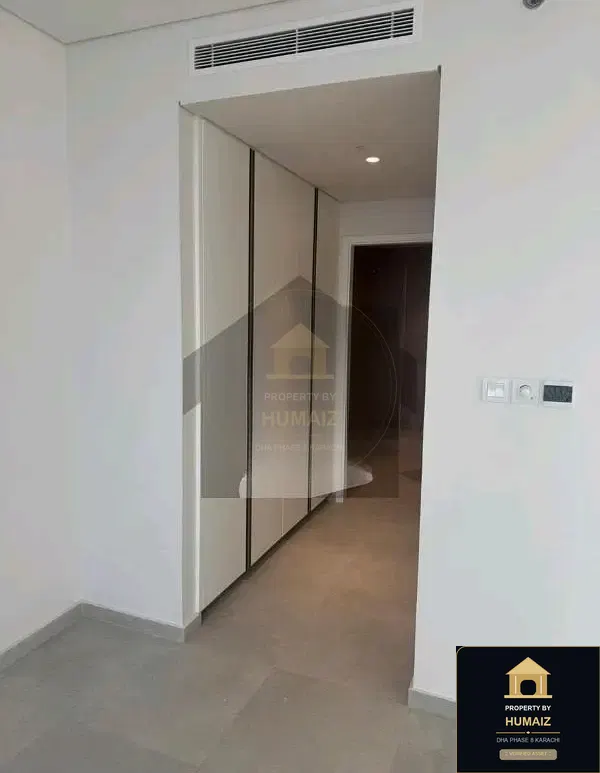 3-Bedroom Luxury Apartment (Sea Facing, 5 Bath, Suite 30) at Pearl Towers For Rent in DHA Phase 8 Karachi — Photograph 5
