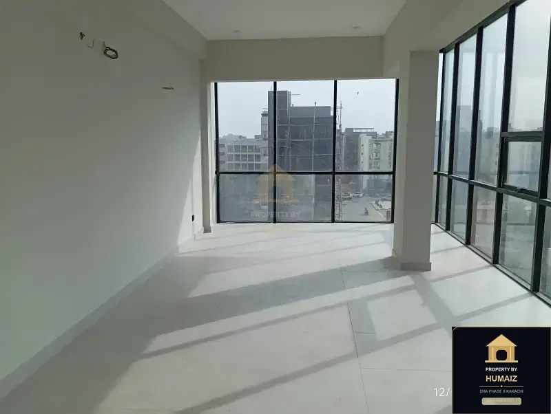 131 Sq. Yd. Corporate Office Space on Zulfiqar Commercial For Rent in DHA Phase 8 Karachi — Photograph 7