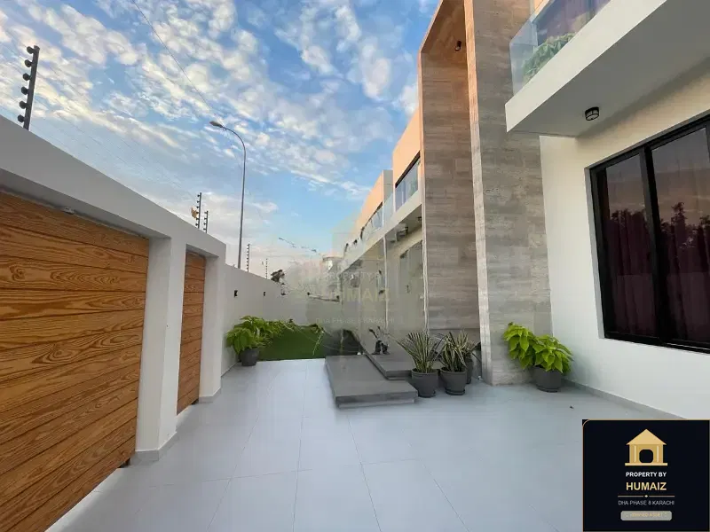 1,000 Sq. Yd. 11-Bedroom Luxury Villa (West Open, 7 Bath, Residence 1) in DHA Phase 8 For Sale in DHA Phase 8 Karachi — Photograph 6