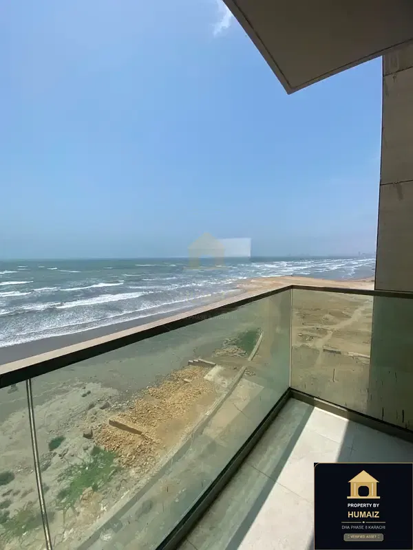 4-Bedroom Luxury Apartment (Sea Facing, 6 Bath, Suite 2) at The Views For Rent in DHA Phase 8 Karachi — Photograph 6