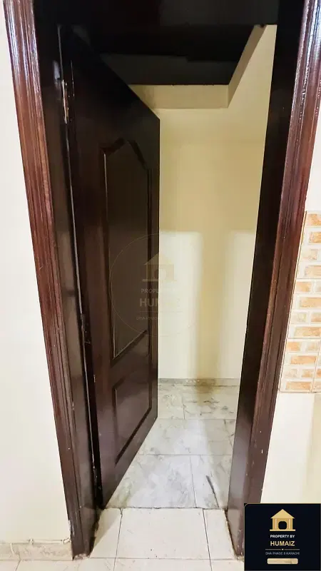 4-Bedroom Upper/Lower Portion (5 Bath, Unit 2) in DHA Phase 8 For Rent in DHA Phase 8 Karachi — Photograph 25