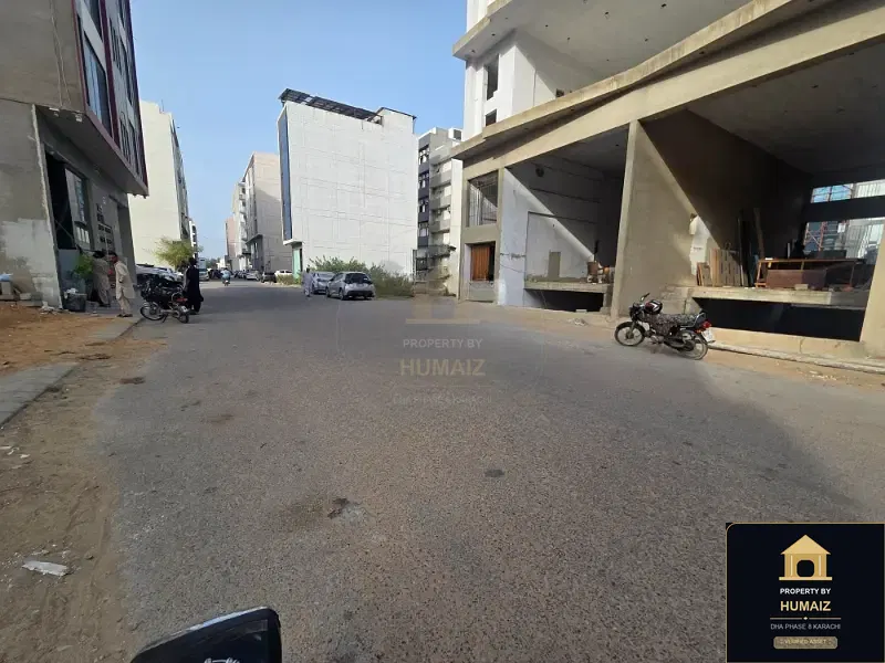 181 Sq. Yd. Commercial Retail Shop on Al-Murtaza Commercial For Rent in DHA Phase 8 Karachi — Photograph 6